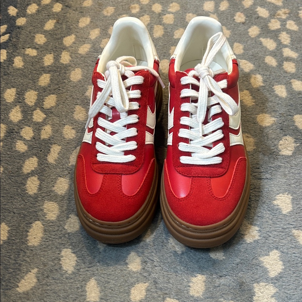 Steve Madden Red and White Sneakers 6.5 NWOT